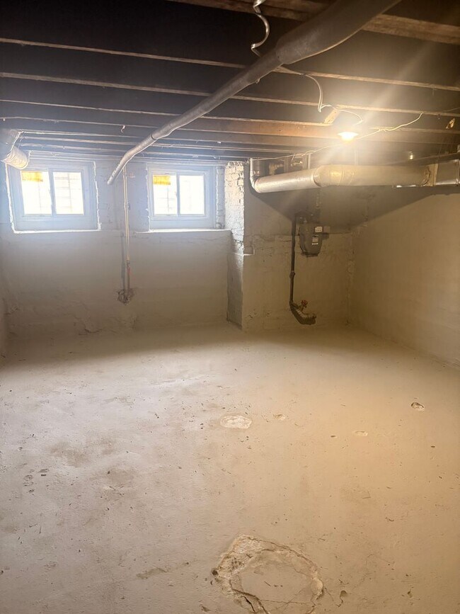 Building Photo - Spacious 3BR Home Near Coppin State – Recently Updated & Ready Now!