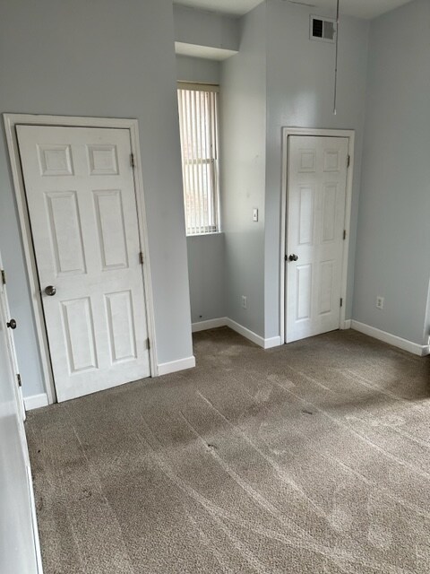 Building Photo - 2348 Rutger St