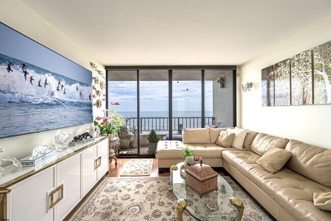 Building Photo - 3851 Boardwalk