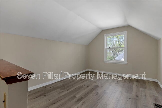 Building Photo - 406 Beechtree Rd