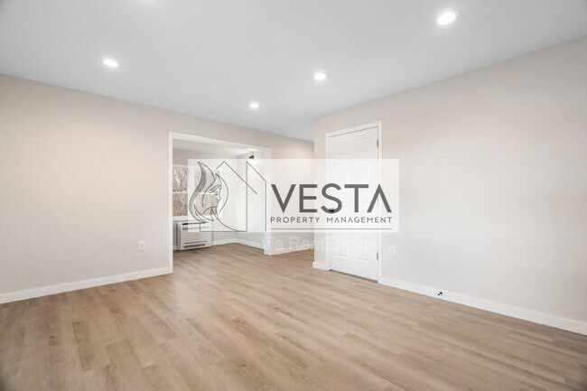 Building Photo - 2383 Dutch Cove Rd