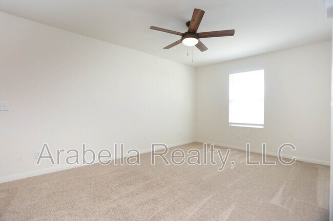 Building Photo - 5105 Hydra