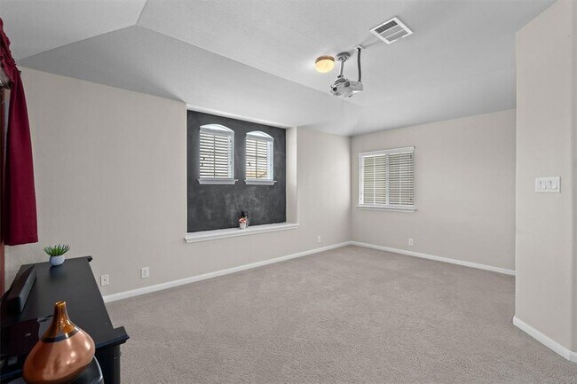 Building Photo - 8540 White Ibis Dr