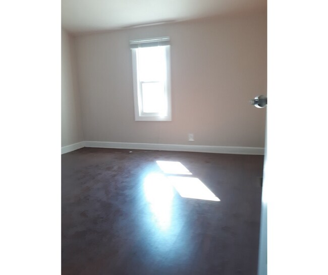 Building Photo - 3818 W Cold Spring Ln