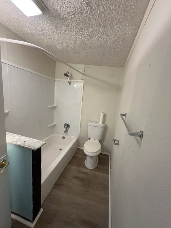 Building Photo - 1409 S Westmoreland Dr