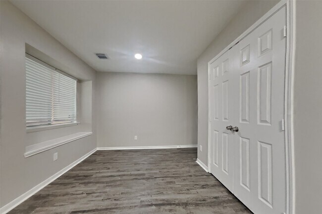 Building Photo - 407 Douglas Fir Dr