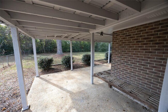 Building Photo - 753 Mary Ethel Dr