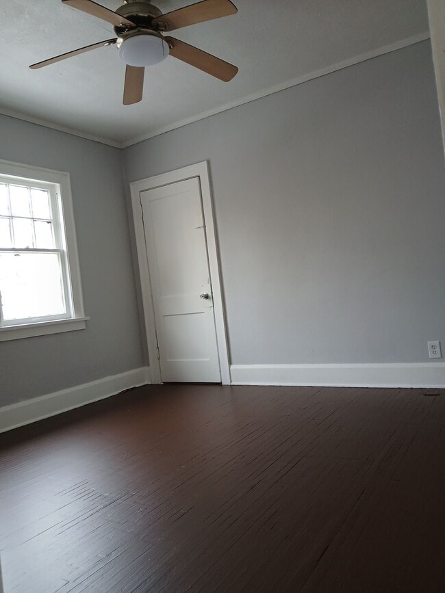 Building Photo - 626 15th St