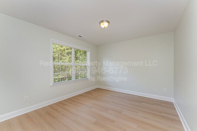 Building Photo - 139 Brackenbury Ln