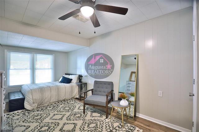 Building Photo - 1625 Burger St