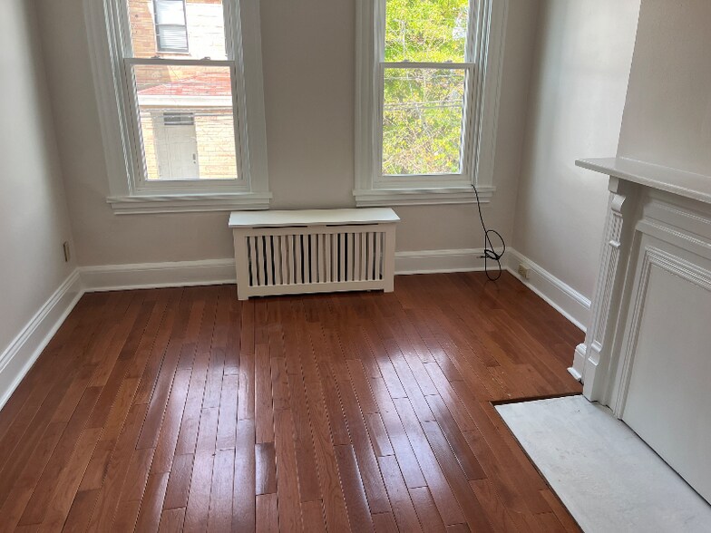 Building Photo - 457 Cedarville St