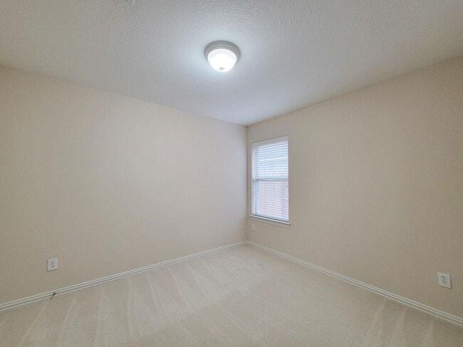 Building Photo - Stunning 3-Bedroom Dream Home in a Quiet Cul-de-Sac!