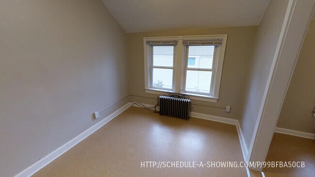 Building Photo - 333 W Crescent St