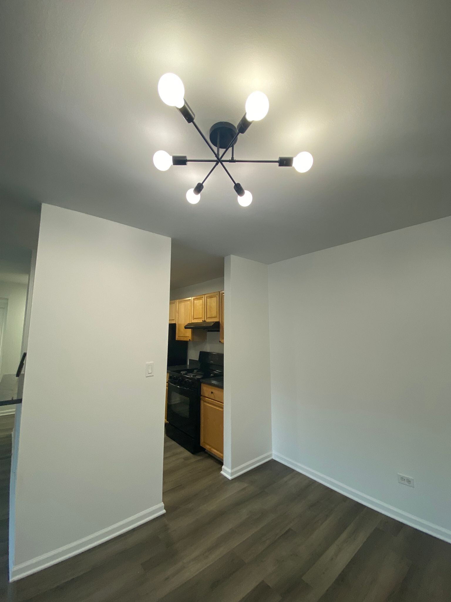 Building Photo - 1919 Prairie Sq