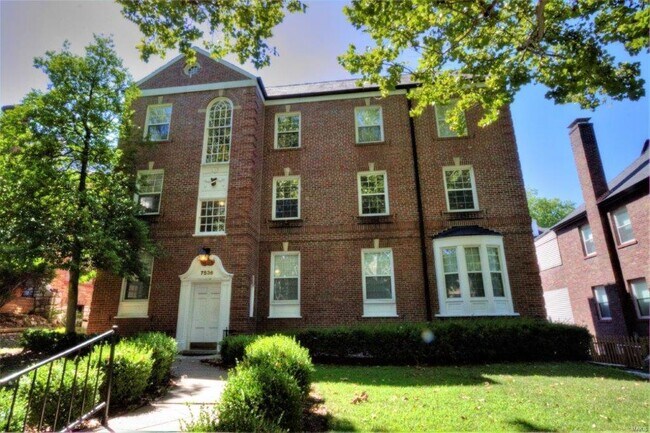 Building Photo - 7536 Oxford Dr