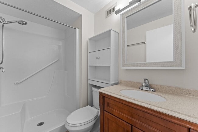 Building Photo - 3505 Iris St N