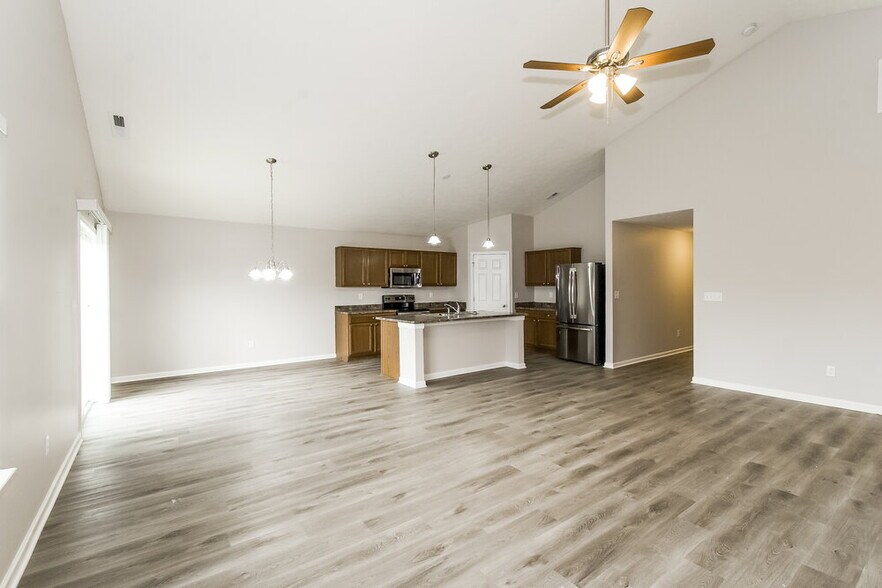 Building Photo - 2532 Copper Hill Dr