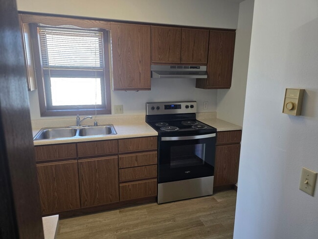 Building Photo - 653 Galena Ct