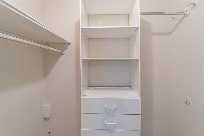 Building Photo - 3007 Canyon Point Cir