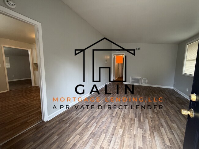 Building Photo - 8 Del Mar Cir