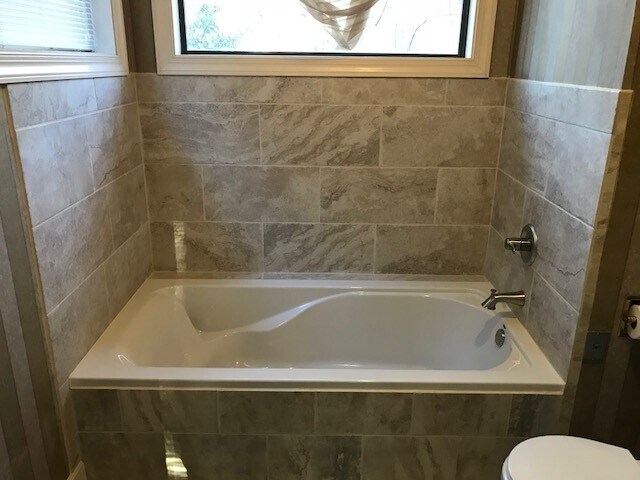 Building Photo - White Oak Common 3BR 2 1/2BA