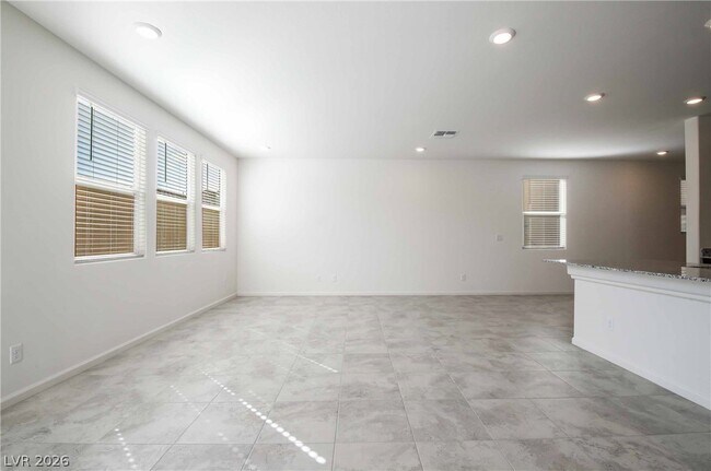 Building Photo - 8177 Calpena Ave