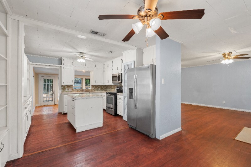 Building Photo - 1401 Springdale St