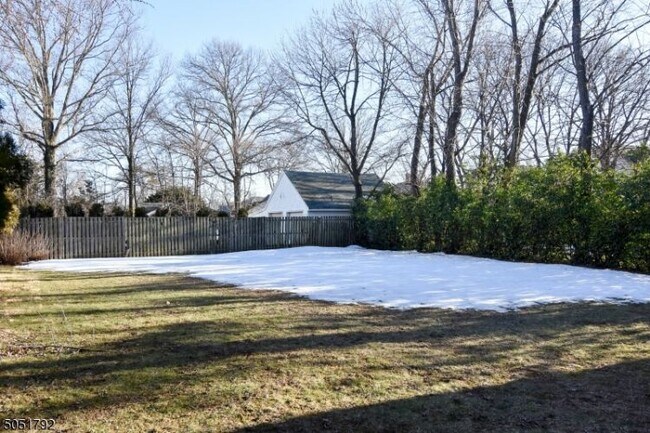 Building Photo - 311 Temple Pl