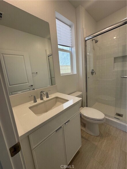 Building Photo - 436 Loon