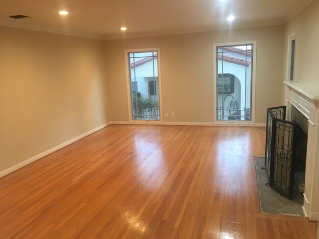 Building Photo - 1640 Ben Lomond Dr