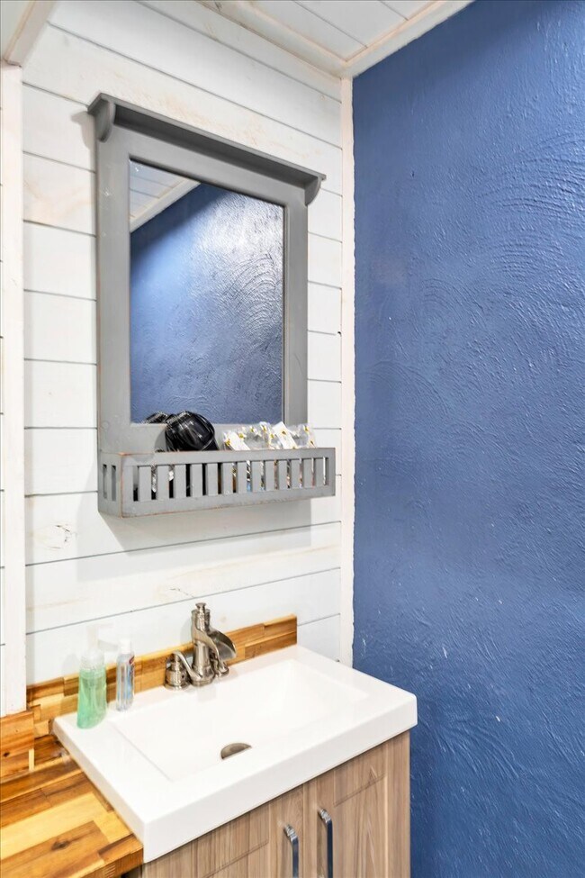 Building Photo - 2796 Camp Easter Rd