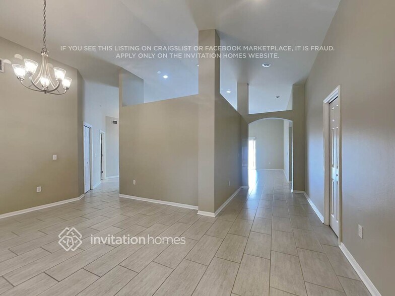 Building Photo - 4625 Daventry Pl