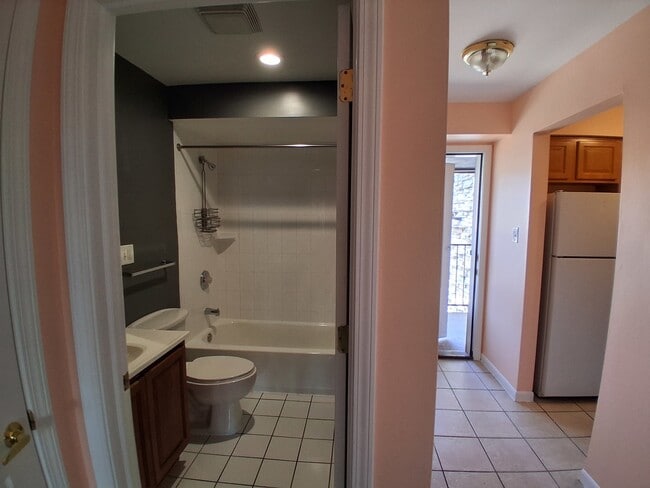 Building Photo - 1845 White Chapel Dr