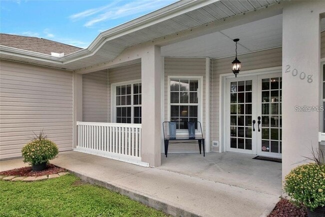 Building Photo - 2008 Proude St