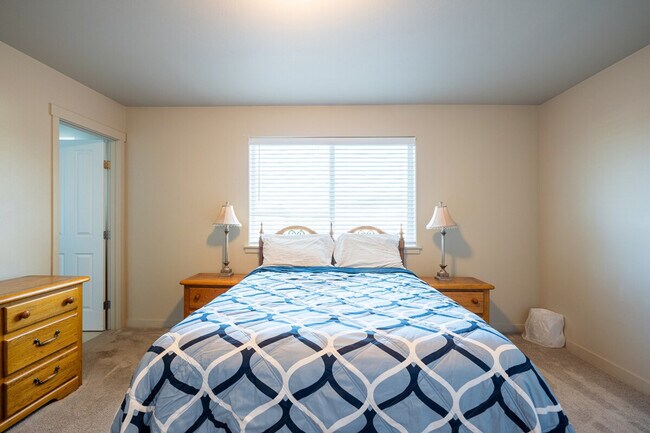 Building Photo - 5 S Kellogg St