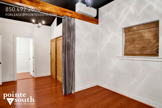 Building Photo - 18870 Highland Dr