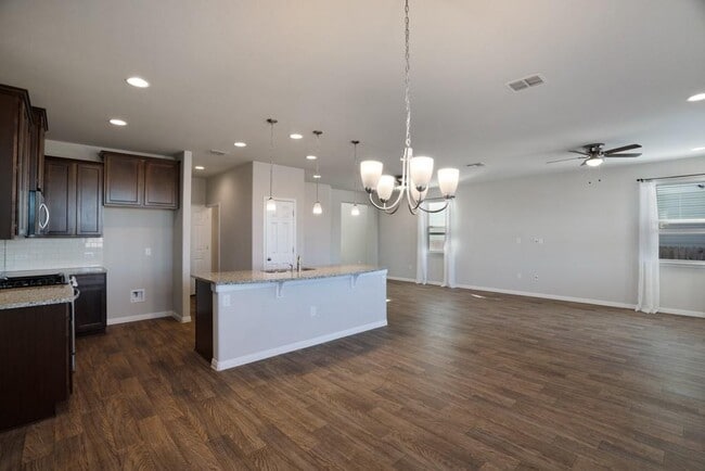 Building Photo - 205 Guemal Rd