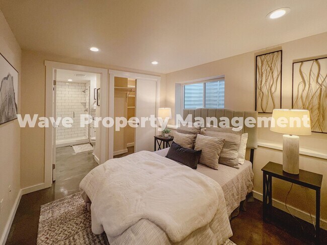 Building Photo - Newly Renovated Basement Suite with High-E...