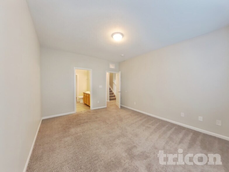 Building Photo - 2027 Shadow Creek Blvd