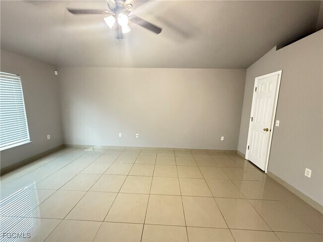 Building Photo - 3207 54th St W