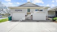 Building Photo - 1501-1503 N Regal St