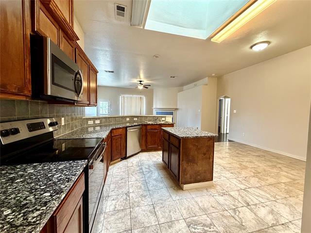 Building Photo - 5408 Dove Dr