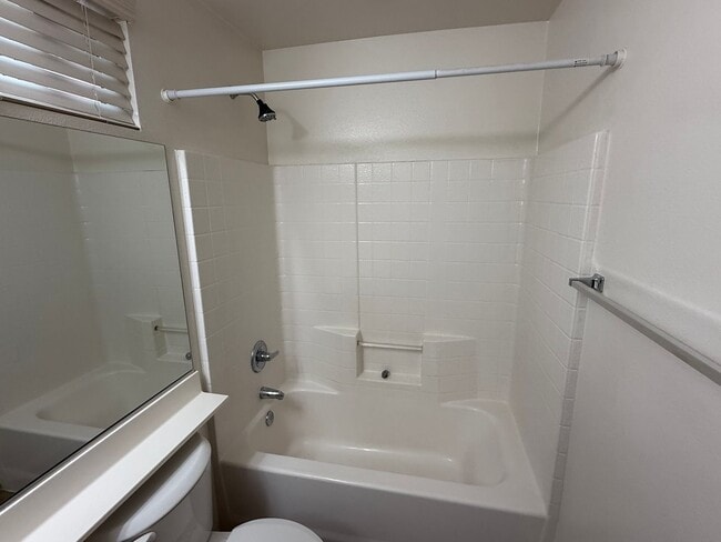 Building Photo - Brentwood Community- Centrally Located- 3 ...