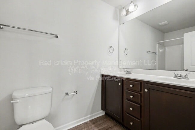 Building Photo - 8240 Waxhaw Hwy