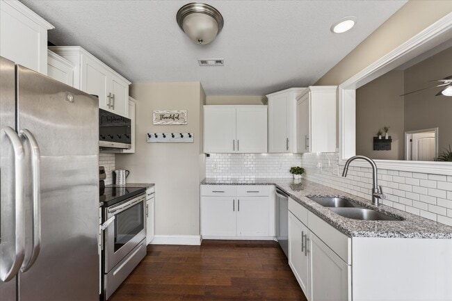 Building Photo - 1044 Charles Thomas Dr