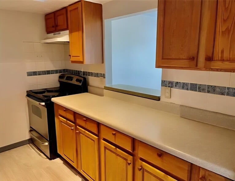 Building Photo - 831 N Keene Rd