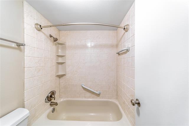 Building Photo - 2719 Creekwood Ct