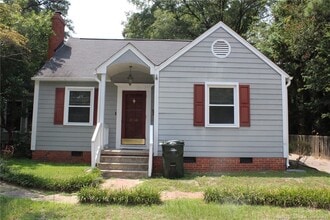 Building Photo - 236 Pinecrest Dr