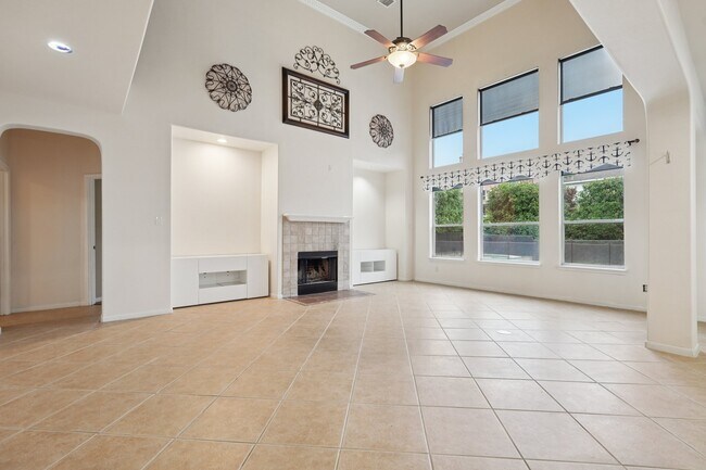 Building Photo - 519 Catanbo Ct