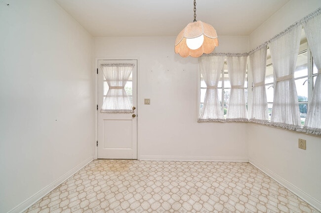 Building Photo - 2136 Paseo Del Mar